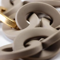 Vanessa Baroni Halsketten|Oval Necklace Short With Gold - Matt Light Taupe