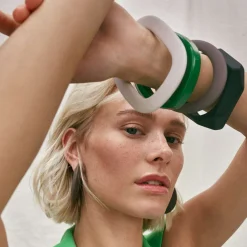 Vanessa Baroni Armbänder|Squared Bangle Matt Grey