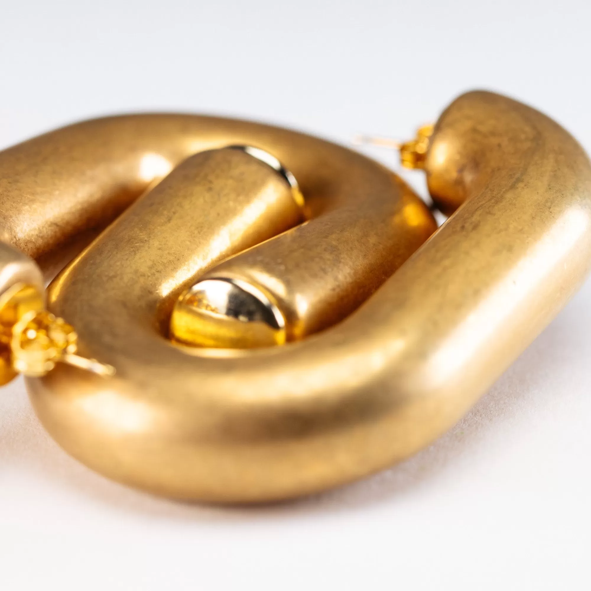 Hot Vanessa Baroni Tube Earring Gold Vintage